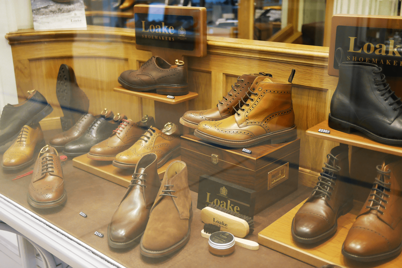 stretcher shoes store